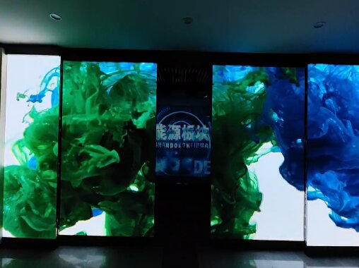 LED開(kāi)合門(mén)滑軌屏-蘇州好奇數(shù)字科技有限公司