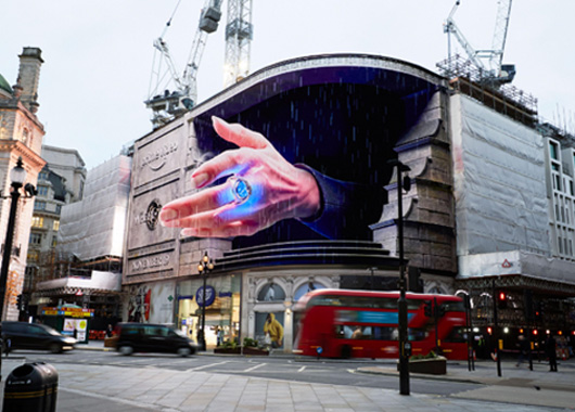 裸眼3D技術(shù)在機(jī)場、地鐵、高鐵站、酒店、場館、企業(yè)專賣店、賣場、專柜等廣告宣傳方面的應(yīng)用場景