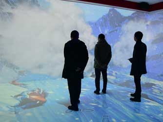 濰坊濱海黨性教育展館CAVE沉浸式空間-四折幕投影互動(dòng)