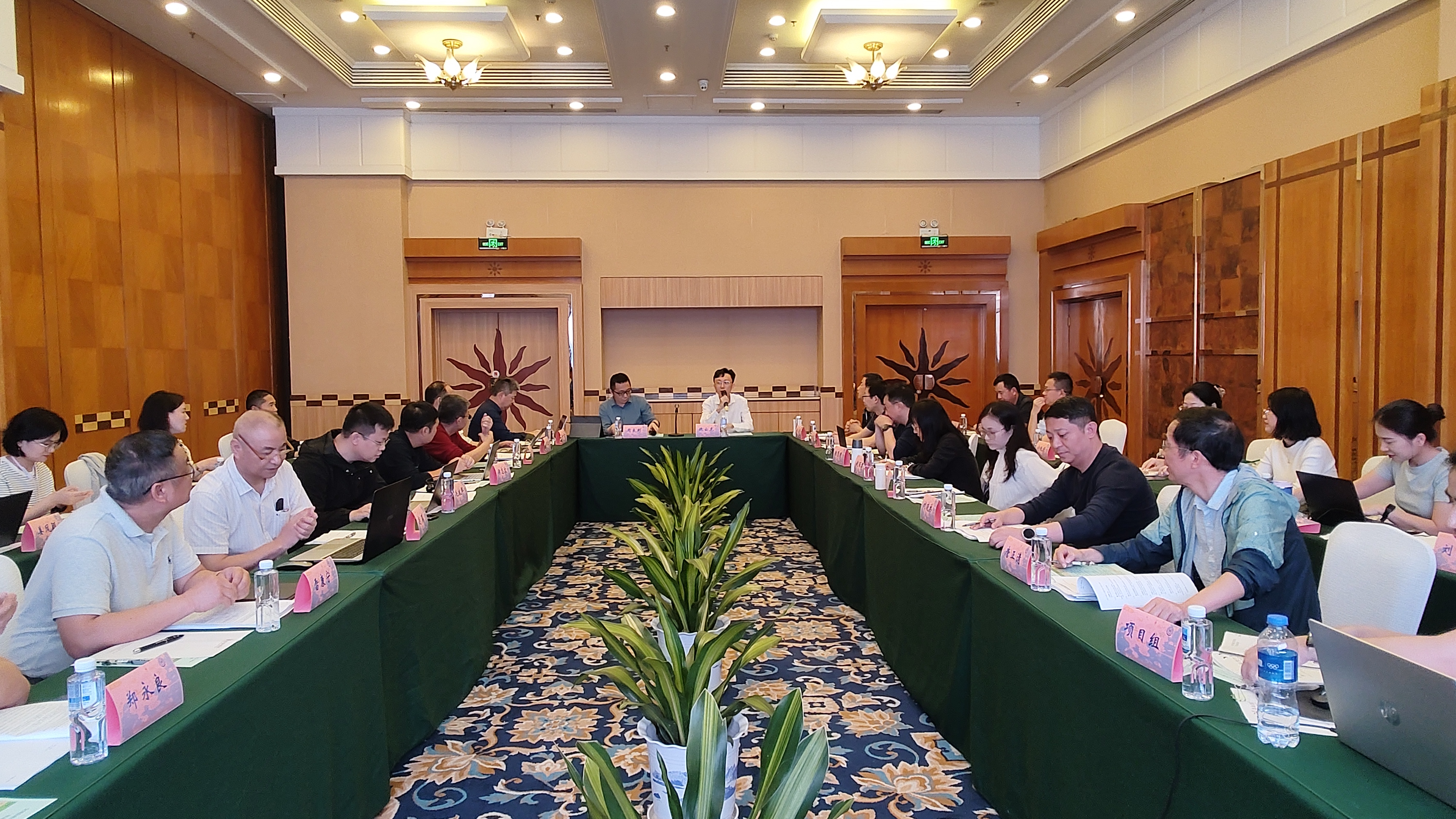 速航科技副總經(jīng)理王中博士參與全國齒科分技委會2024年行業(yè)標準起草小組討論會